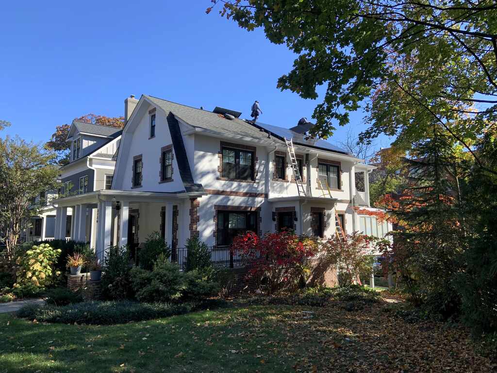 Maryland solar installation on historic house